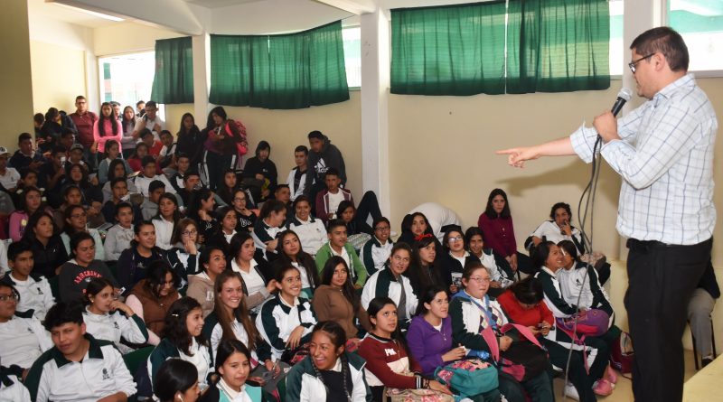 LA FISCALÍA ESPECIALIZADA EN TRATA DE PERSONAS IMPARTE PLÁTICAS EN COBAEZ PARA DAR A CONOCER SEÑALES DE ALERTA EN REDES SOCIALES