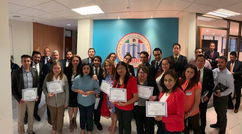 PERSONAL DE LA FGJE SE CAPACITA EN MATERIA DEL DELITO DE OPERACIONES CON RECURSOS DE PROCEDENCIA ILÍCITA Y EXTINCIÓN DE DOMINIO