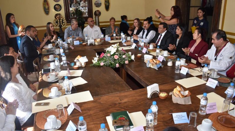 LA FISCALÍA GENERAL DE JUSTICIA DEL ESTADO Y EL AYUNTAMIENTO DE JEREZ TRABAJARÁN JUNTOS PARA ERRADICAR LA VIOLENCIA INTRAFAMILIAR Y DE GÉNERO EN EL MUNICIPIO