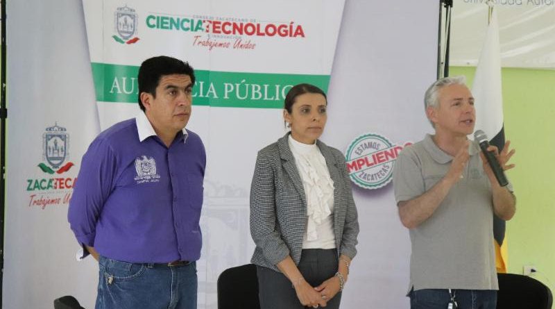 ESCUCHA TITULAR DEL COZCYT A LA JUVENTUD ZACATECANA EN LOS MUNICIPIOS